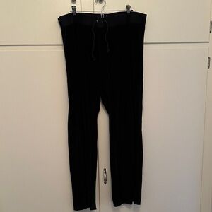 LIKE NEW Early 2000s Vintage Juicy Couture Black Velour Sweatpants Pants